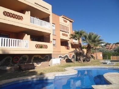 Apartamento con 2 dormitorios se vende en Marbella, Costa del Sol