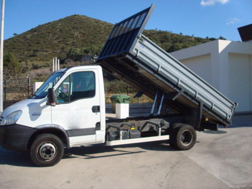 Camión Iveco 65C15 basculante