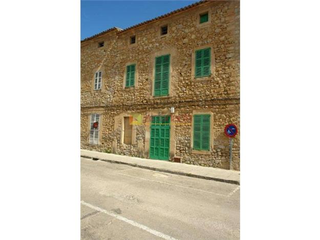 Casa de pueblo en el centro de Arta