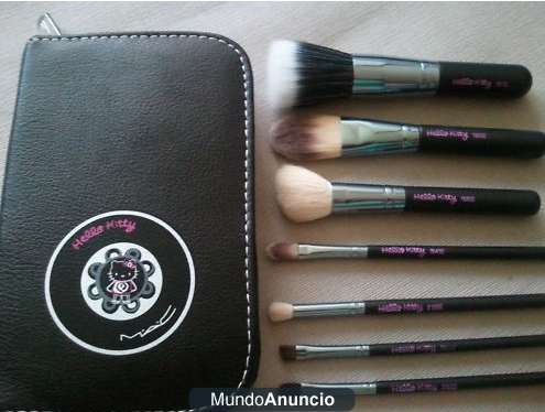 Estuche con 7 brochas de maquillaje mac Hello Kitty