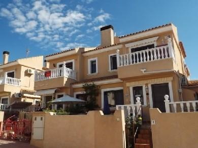 Adosado con 2 dormitorios se vende en Villamartin, Costa Blanca