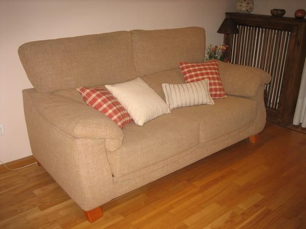 vendo sofa de tres plazas