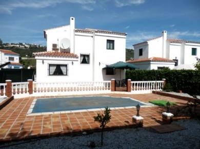 Chalet con 3 dormitorios se vende en Alcaucin, Axarquia