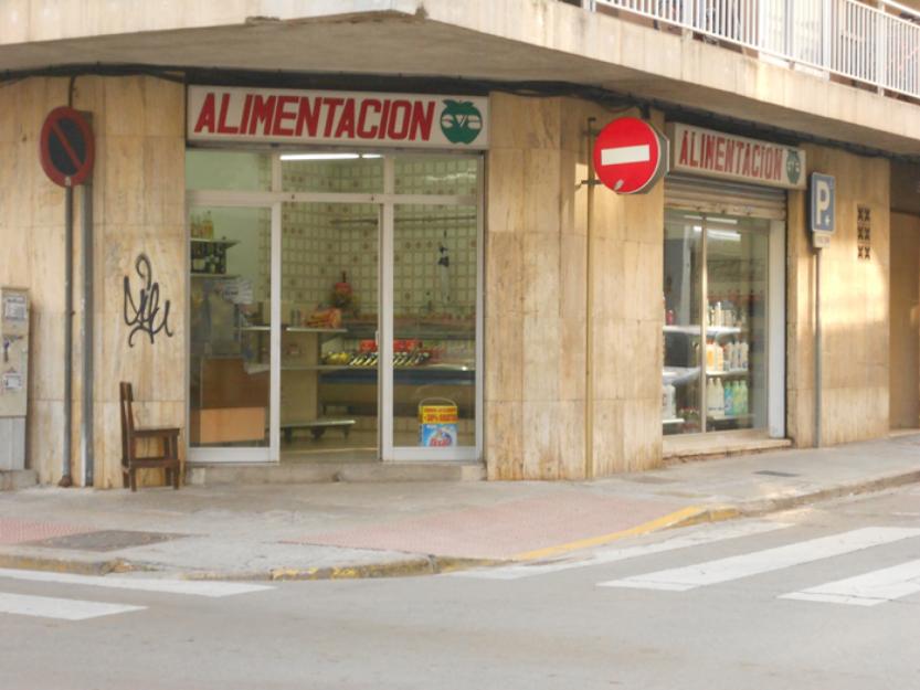 Local tienda esquinero en alquiler Cerdanyola