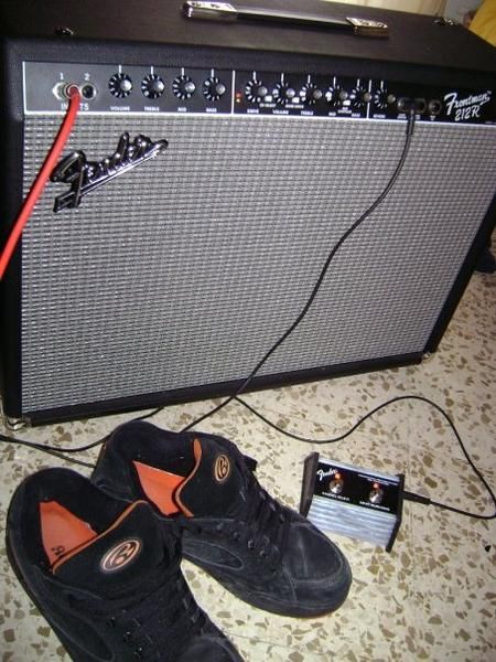 Vendo Ampli Fender Frontman 100 W   180