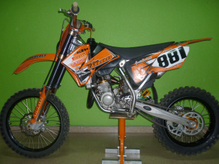 vendo ktm 85SX año 2010 con chasis grande