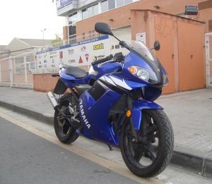 Moto Yamaha TZR50 se vende por motivos economicos urgente