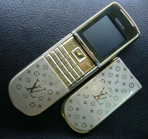 MOVILES EXCLUSIVOS NOKIA 88OO SIROCCO GUCCI - LOUIS VUITTON - VERSACE, VERTU FERRARI...