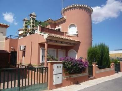 Chalet con 3 dormitorios se vende en Playa Flamenca, Costa Blanca