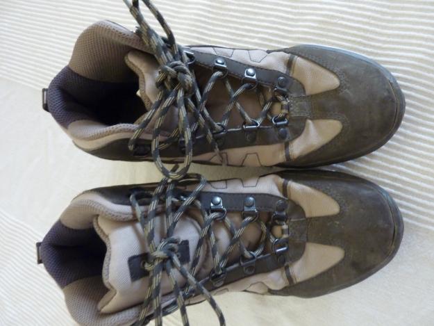Botas de montaña Quechua