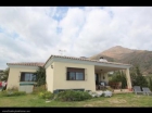 Chalet con 3 dormitorios se vende en Estepona, Costa del Sol - mejor precio | unprecio.es