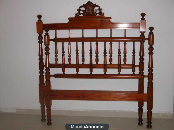 PRECIOSA CAMA ANTIGUA EN MADERA DE CAOBA