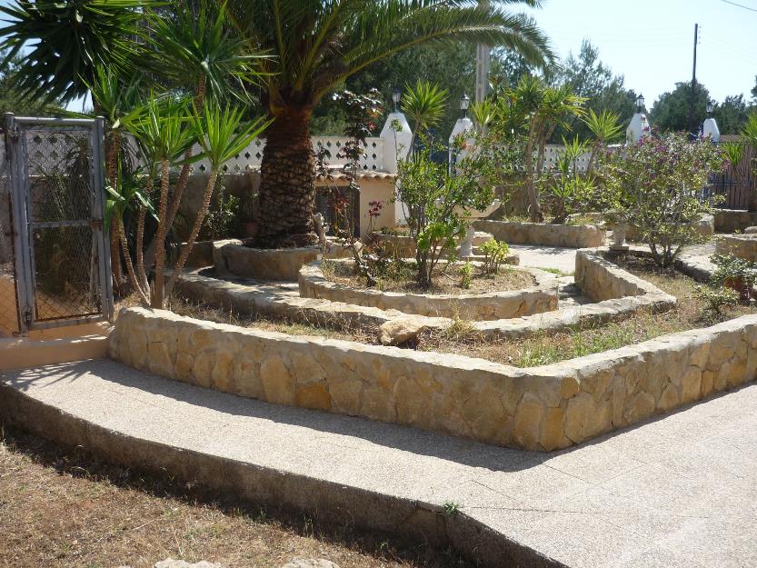 Casa con piscina privada y jardin 4 habitaciones en cala de bou