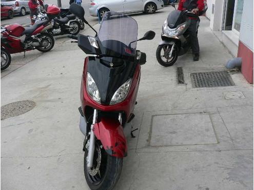 YAMAHA X MAX 250