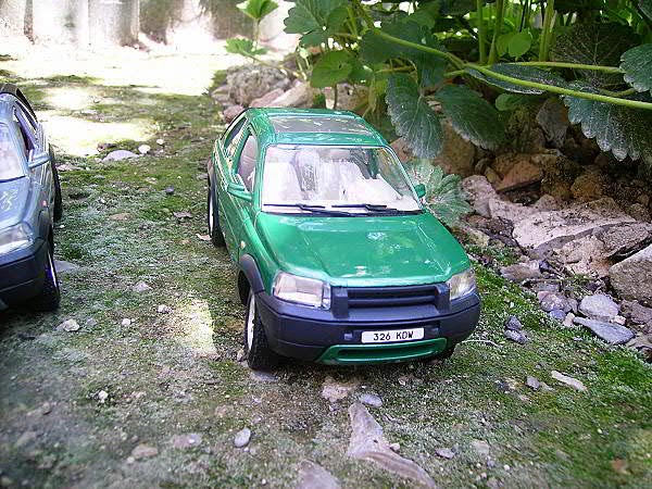 Land Rover Freelander verde (Bburago escala 1:24 Ref. 15265)