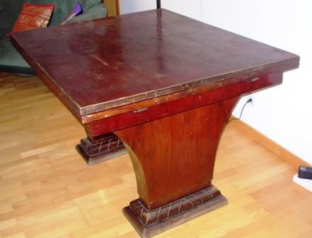 Mesa y 5 sillas para comedor