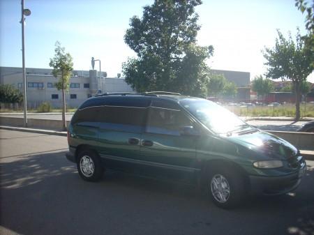 Chrysler Voyager 24 en BARCELONA