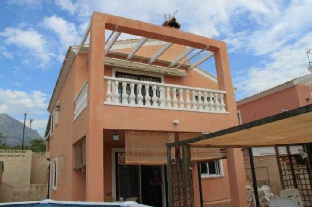 Chalet en venta en Nucia (la), Alicante (Costa Blanca)