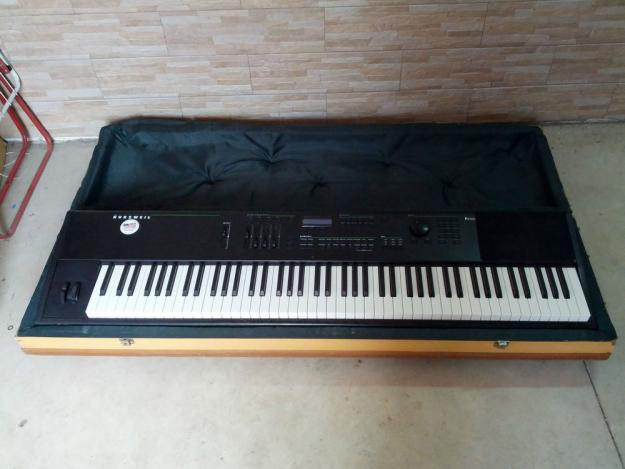 Piano Kurzweil PC 88