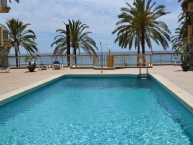 Apartamento con 2 dormitorios se vende en Marbella, Costa del Sol