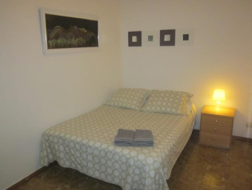 Room for Rent / Alquilo habitación
