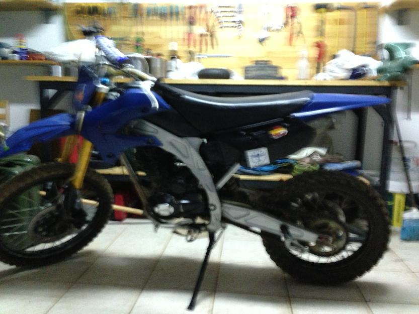 Vendo moto de cross orión de 250cc 4t muy barata !!!!!