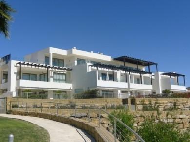 Apartamento con 2 dormitorios se vende en Estepona, Costa del Sol