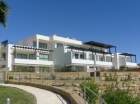 Apartamento con 2 dormitorios se vende en Estepona, Costa del Sol - mejor precio | unprecio.es