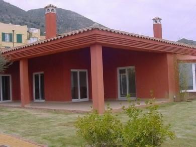 Chalet con 5 dormitorios se vende en Benalmadena Costa, Costa del Sol