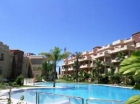 Apartamento con 2 dormitorios se vende en Estepona, Costa del Sol - mejor precio | unprecio.es
