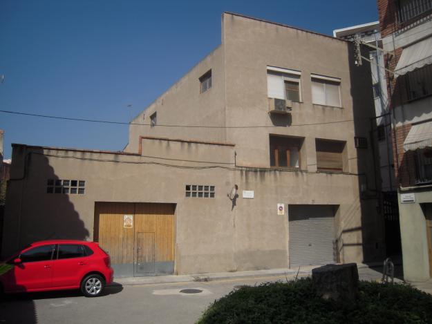 VENDO EDIFICIO INDUSTRIAL OPORTUNIDAD UNICA