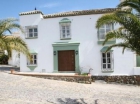 Adosado con 2 dormitorios se vende en Benahavis, Costa del Sol - mejor precio | unprecio.es