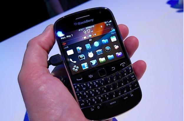 Blackberry Bold 9900 AT&T