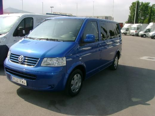 VOLKSWAGEN Multivan 2.5TDI