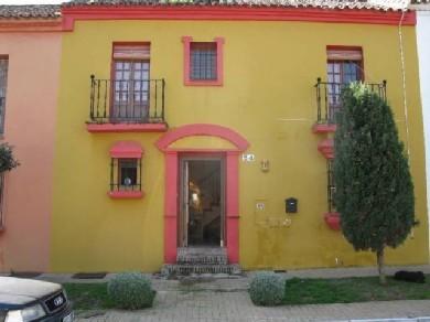 Adosado con 3 dormitorios se vende en Marbella, Costa del Sol