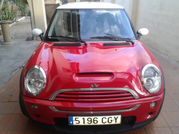 mini cooper S de año 2004 rojo