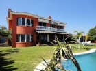 Chalet con 6 dormitorios se vende en Fuengirola, Costa del Sol - mejor precio | unprecio.es