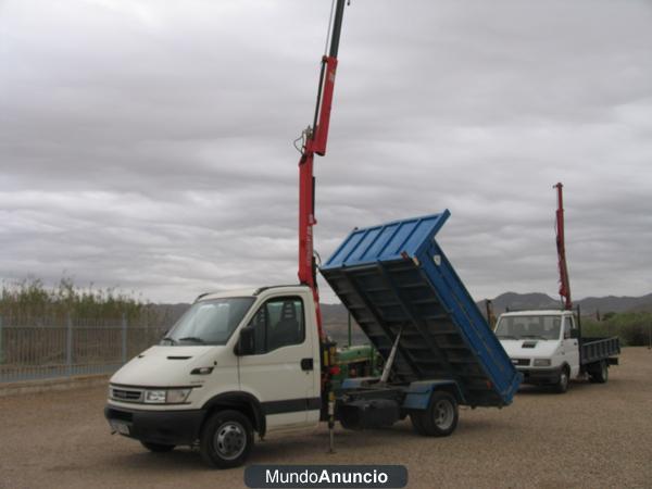 IVECO DAILY 35 S 12 CON PLUMA Y BASCULANTE.