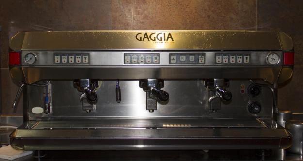 Se vende cafetera gaggia sistem kb200