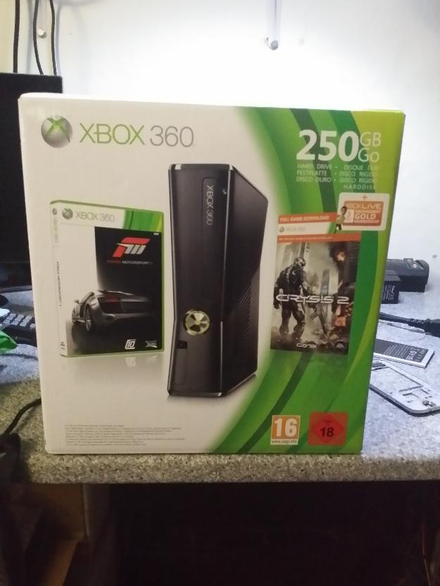 Se vende xbox 360 slim nueva de 250gb con el 360key