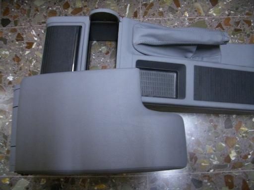 REPOSABRAZO APOYBRAZO BMW E46 ORIGINAL CON CONSOLA CENTRAL Y POMO