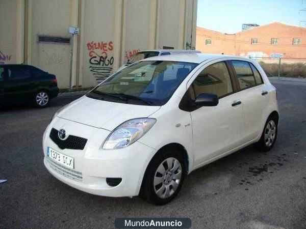 Toyota Yaris 1.4D-4D Yaris *12 MESES DE GA