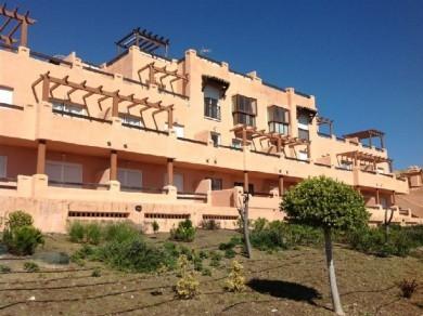 Apartamento con 2 dormitorios se vende en Casares Costa, Costa del Sol