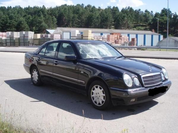 mercedesE-320.4-matic año 99