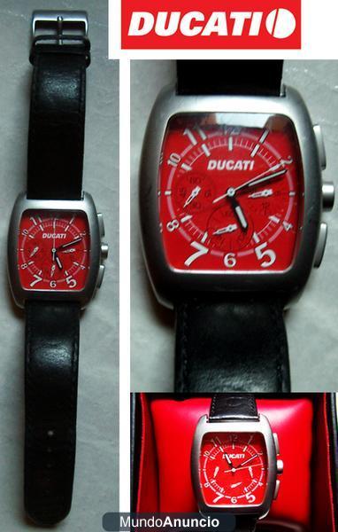 RELOJ DUCATI SERIE LIMITADA EN ACERO, ESFERA ROJA CON 3 CRONOS, CORREA EN PIEL NEGRA, TODO ORIGINA