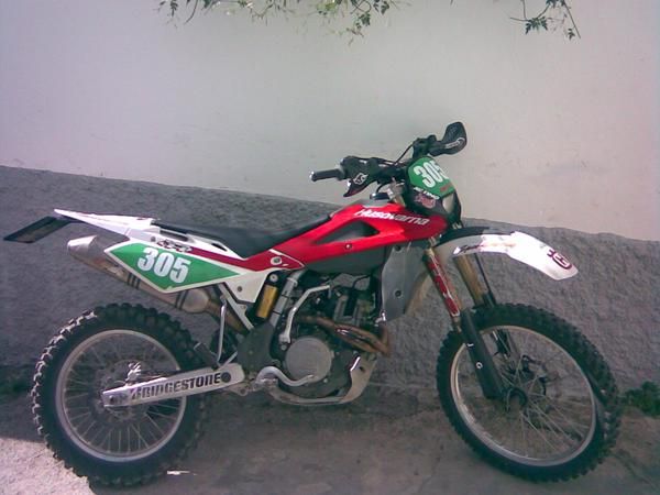 vendo moto husqvarna