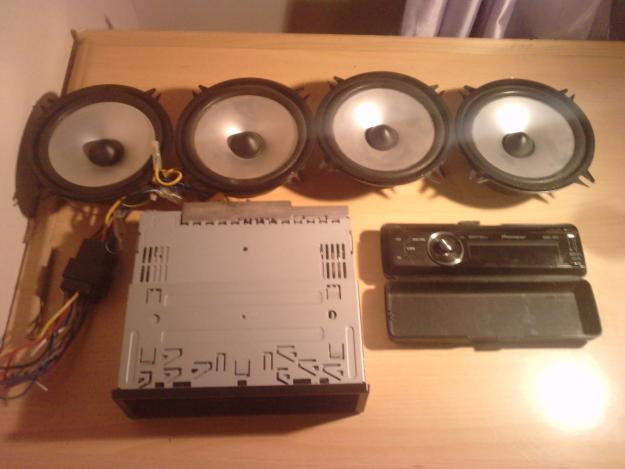 Pioneer DEH-4000ub + 4 Altavoces