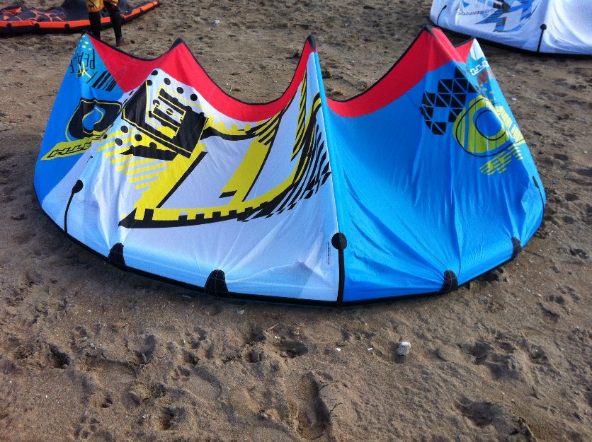 Vendo North EVO 2011 de 7m + Barra