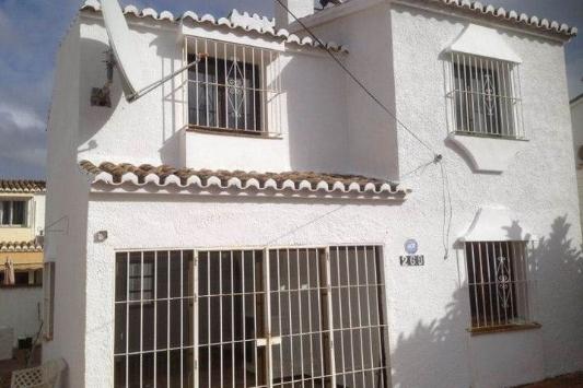 4 Dormitorio Chalet En Venta en Calahonda, Málaga