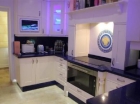 Apartamento con 2 dormitorios se vende en Marbella, Costa del Sol - mejor precio | unprecio.es